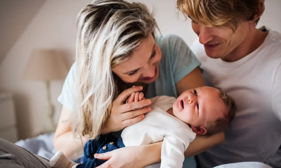 Met de baby slaapcursus, deel van ons online cursuspakket, slaapt jouw baby straks als een roos.